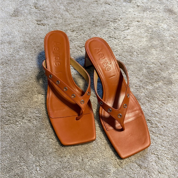 Aeyde Shoes - Aeyde Leather Kitten Heel Square Toe